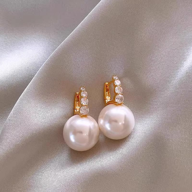 Nude Pink Pearl Drop Earrings Gold ⭐4.3