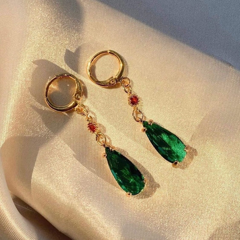 Green Crystal Water Drop Earrings ⭐4.4